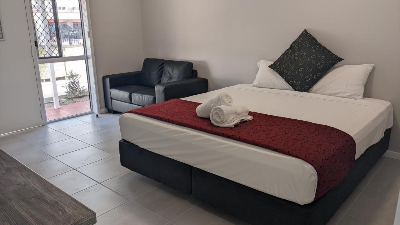 Monte Carlo Motor Inn Townsville Buitenkant foto