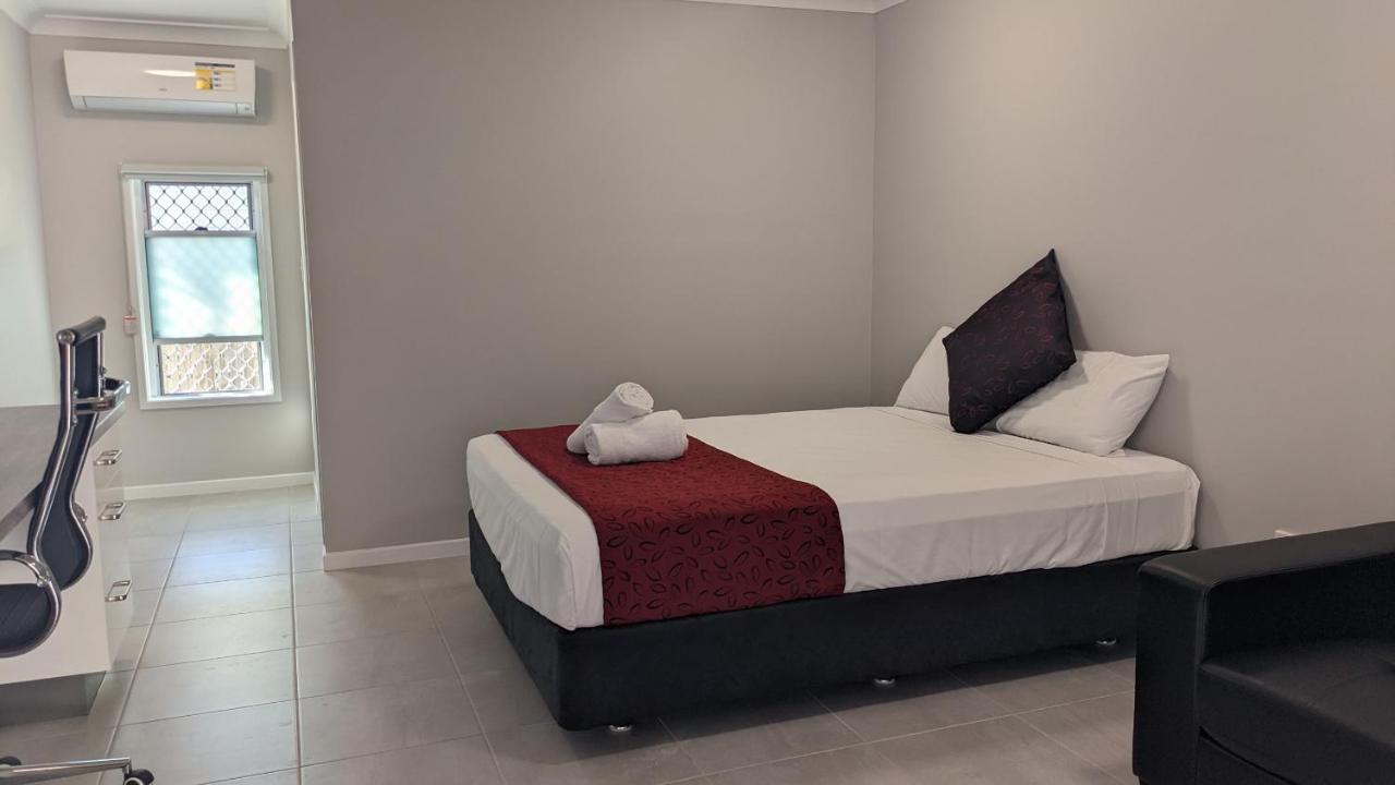 Monte Carlo Motor Inn Townsville Buitenkant foto