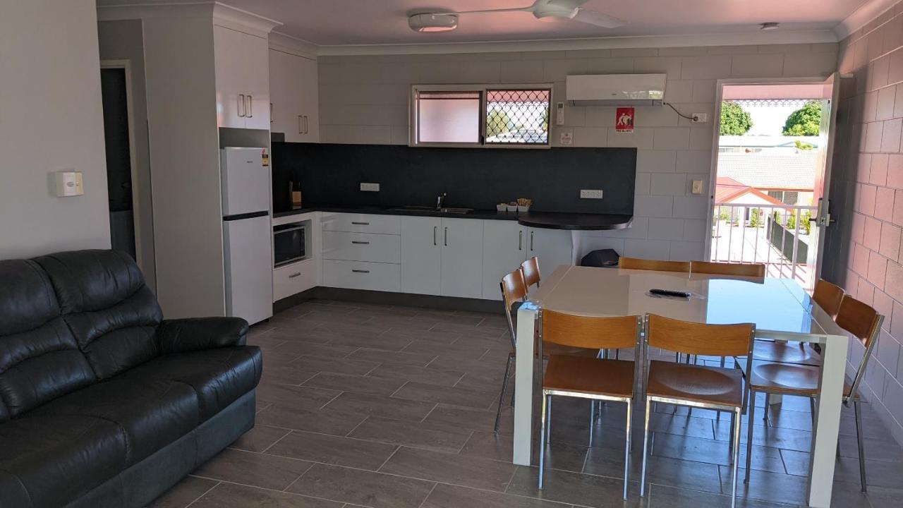 Monte Carlo Motor Inn Townsville Buitenkant foto