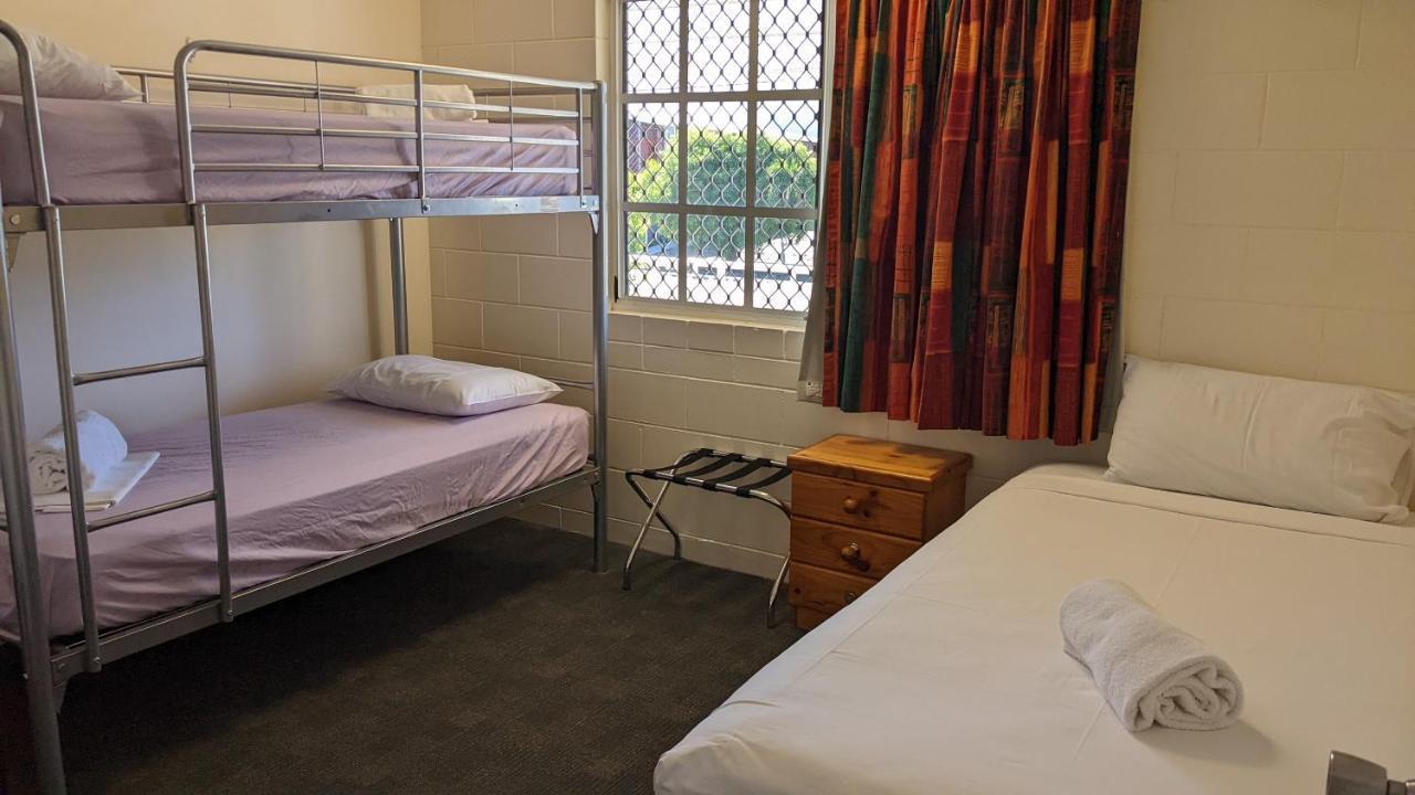 Monte Carlo Motor Inn Townsville Buitenkant foto