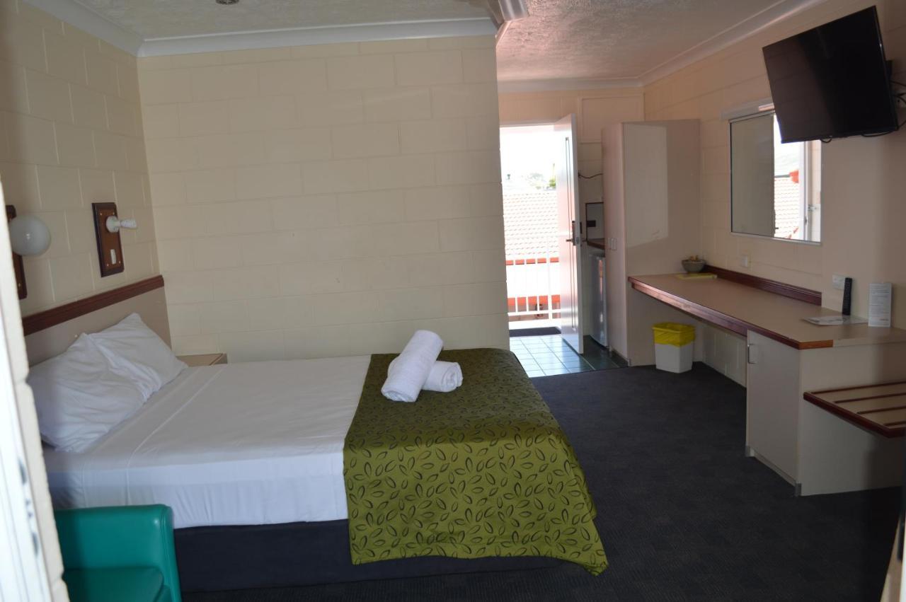 Monte Carlo Motor Inn Townsville Buitenkant foto